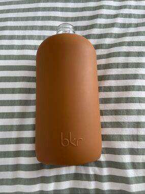 bkr big bottle in Honey